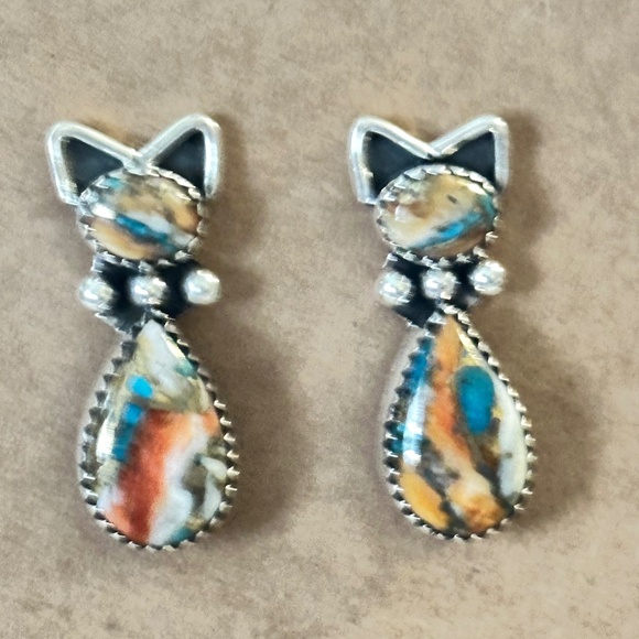 925 SS, Spiny Oyster Copper Turquoise cat dangle earrings NWOT - Picture 2 of 13